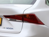 Lexus IS 300h Hybrid Business Line | Stoelverwarming | Parkeersensoren