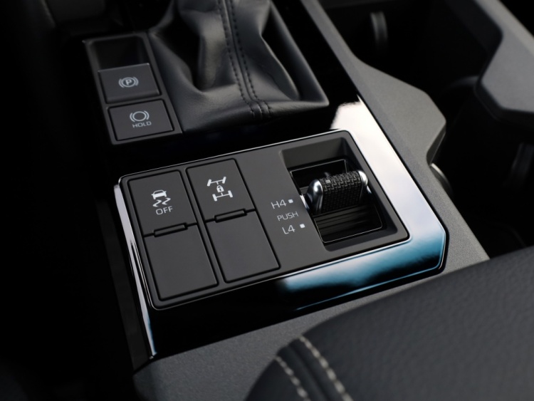 Toyota Land Cruiser 2.8 D-4D Blind Van Navigator | Leder | Stoelverwarming | Trekhaa