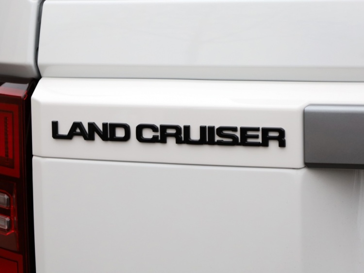 Toyota Land Cruiser 2.8 D-4D Blind Van Navigator | Leder | Stoelverwarming | Trekhaa