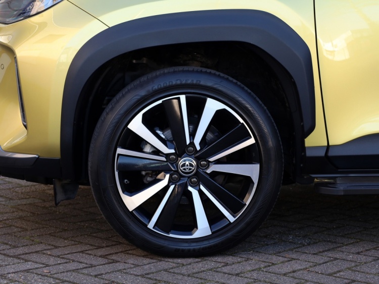 Toyota Yaris Cross 1.5 Hybrid Launch Edition | Bi-Tone | Leder | JBL Audio