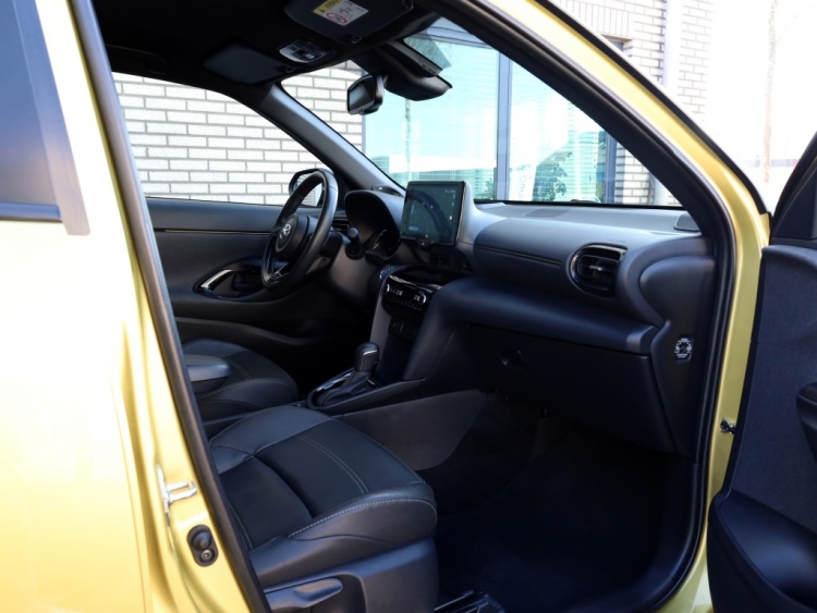 Toyota Yaris Cross 1.5 Hybrid Launch Edition | Bi-Tone | Leder | JBL Audio