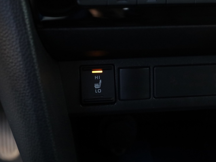 Toyota Yaris Cross 1.5 Hybrid Launch Edition | Bi-Tone | Leder | JBL Audio