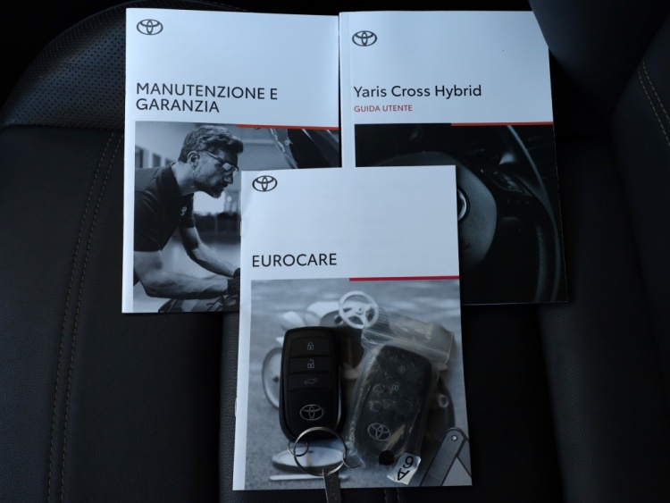 Toyota Yaris Cross 1.5 Hybrid Launch Edition | Bi-Tone | Leder | JBL Audio