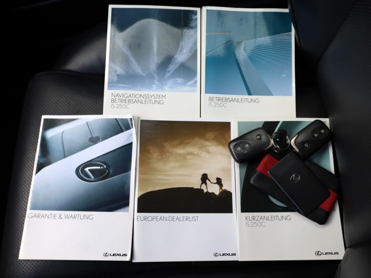 Lexus IS Cabriolet 250C Executive | Mark Levinson | Leder | Stoelventilatie