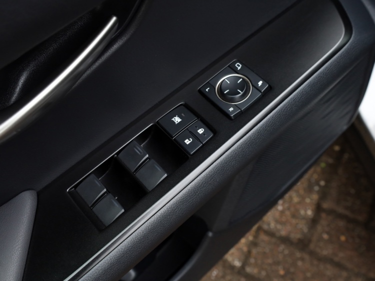 Lexus UX 250h Luxury Line | Leder | Head-up | Dodehoek