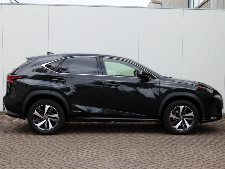 Lexus NX 300h AWD President Line | Mark Levinson | Panoramadak | 360 Cam
