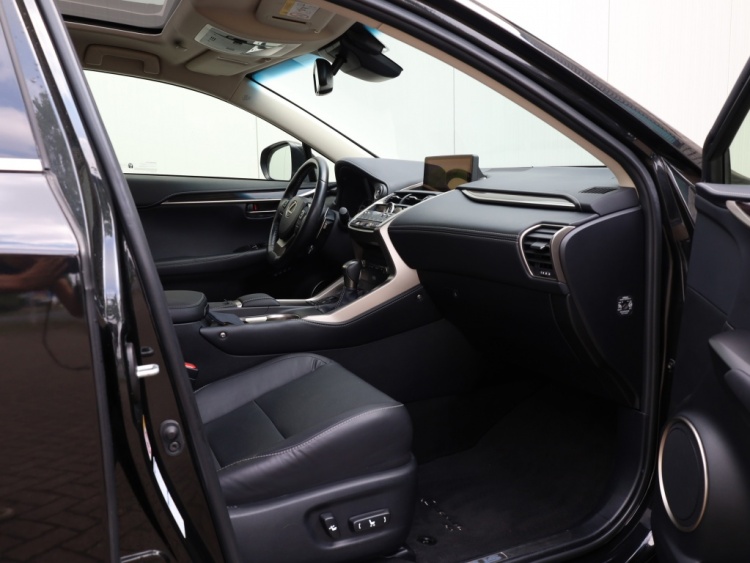 Lexus NX 300h AWD President Line | Mark Levinson | Panoramadak | 360 Cam