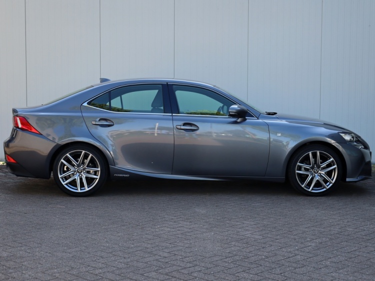 Lexus IS 300h F Sport Line | Premium Audio | Stoelverwarming | Parkeersen