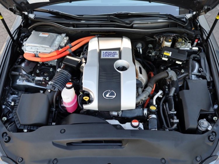 Lexus IS 300h F Sport Line | Premium Audio | Stoelverwarming | Parkeersen