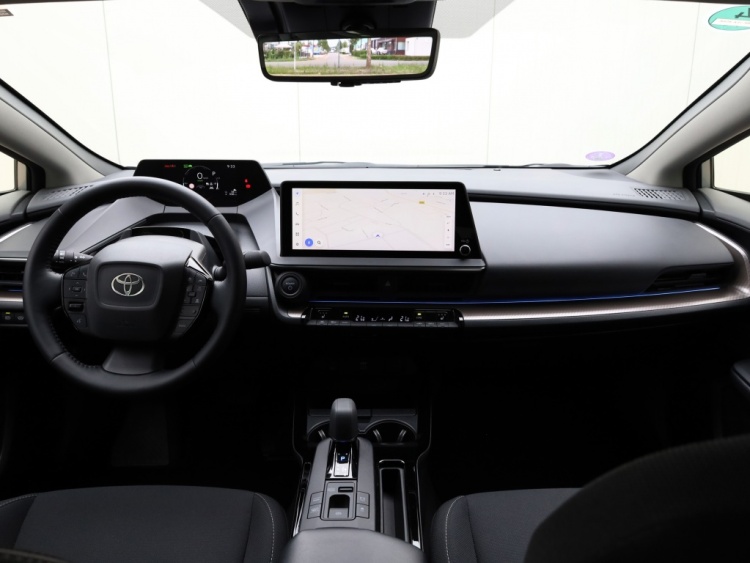 Toyota Prius 2.0 Plug-in Executive | El. Achterklep | Stoel/Stuurwielverwarm