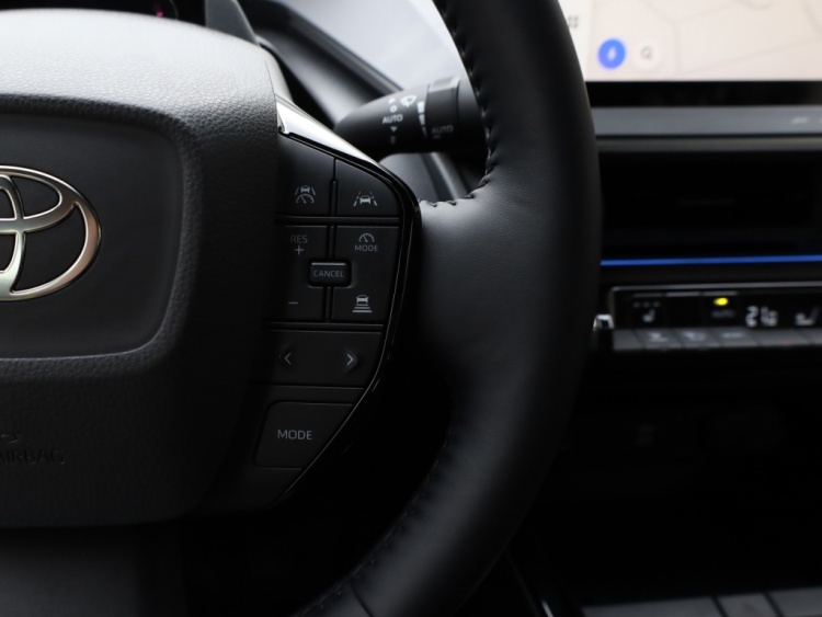 Toyota Prius 2.0 Plug-in Executive | El. Achterklep | Stoel/Stuurwielverwarm