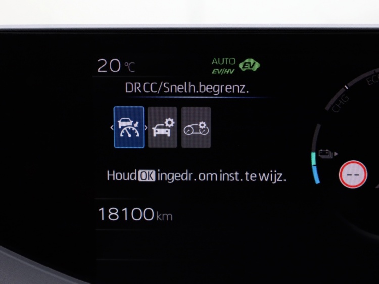 Toyota Prius 2.0 Plug-in Executive | El. Achterklep | Stoel/Stuurwielverwarm