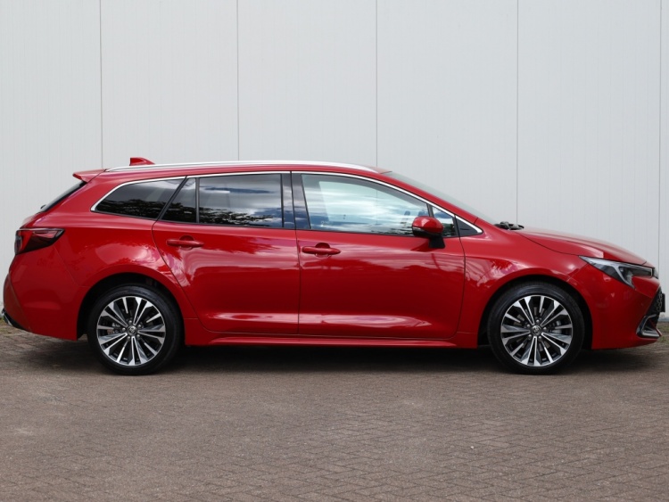 Toyota Corolla Touring Sports Hybrid 200 Dynamic | Half Leder | Stoelverwarming | Parkeersenso