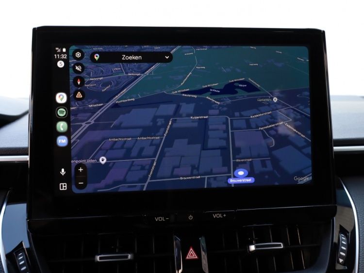 Toyota Corolla Touring Sports Hybrid 200 Dynamic | Half Leder | Stoelverwarming | Parkeersenso