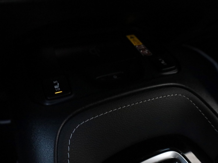 Toyota Corolla Touring Sports Hybrid 200 Dynamic | Half Leder | Stoelverwarming | Parkeersenso