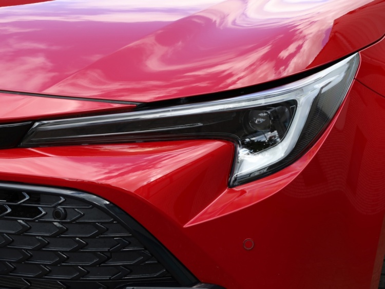 Toyota Corolla Touring Sports Hybrid 200 Dynamic | Half Leder | Stoelverwarming | Parkeersenso