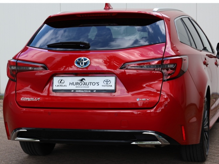 Toyota Corolla Touring Sports Hybrid 200 Dynamic | Half Leder | Stoelverwarming | Parkeersenso