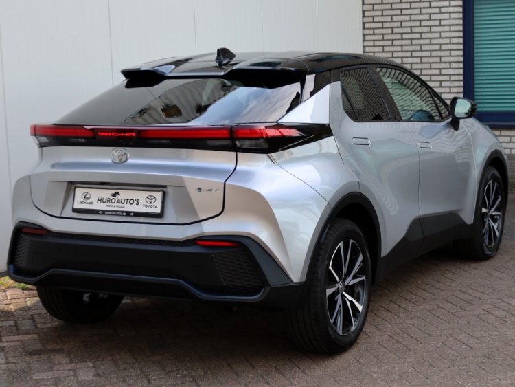 Toyota C-HR 2.0 Hybrid 200 Dynamic | Stoelverwarming | El. Achterklep |