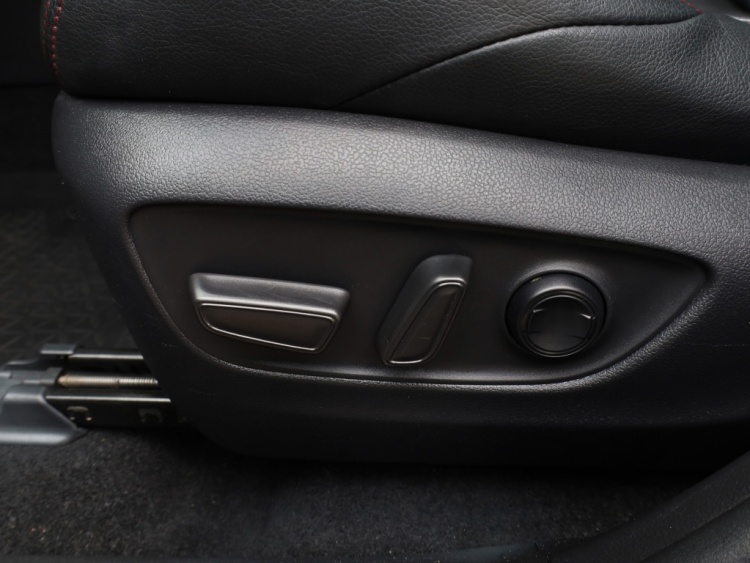 Toyota RAV4 2.5 Plug-in Hybride Bi-Tone+ | Head-up | Panoramadak | Stoelvent