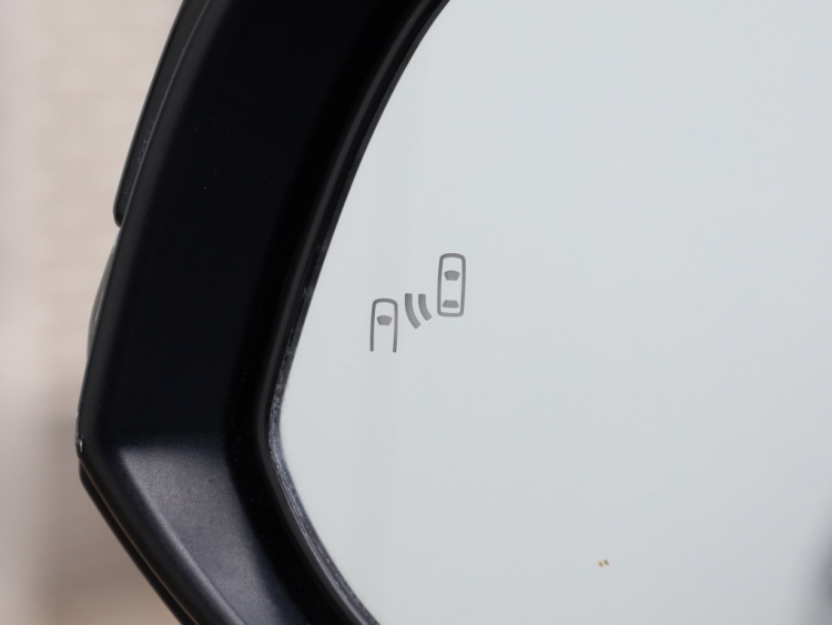 Toyota RAV4 2.5 Plug-in Hybride Bi-Tone+ | Head-up | Panoramadak | Stoelvent