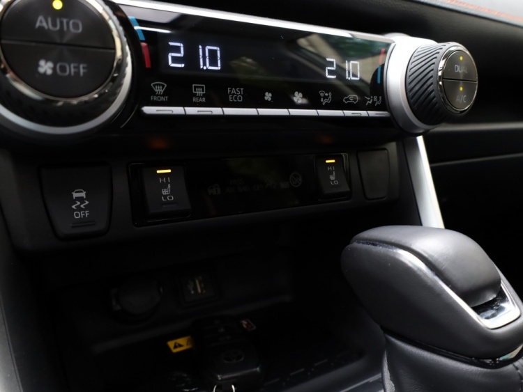 Toyota RAV4 2.5 Hybrid AWD Adventure | Panoramadak | 360 Camera | JBL