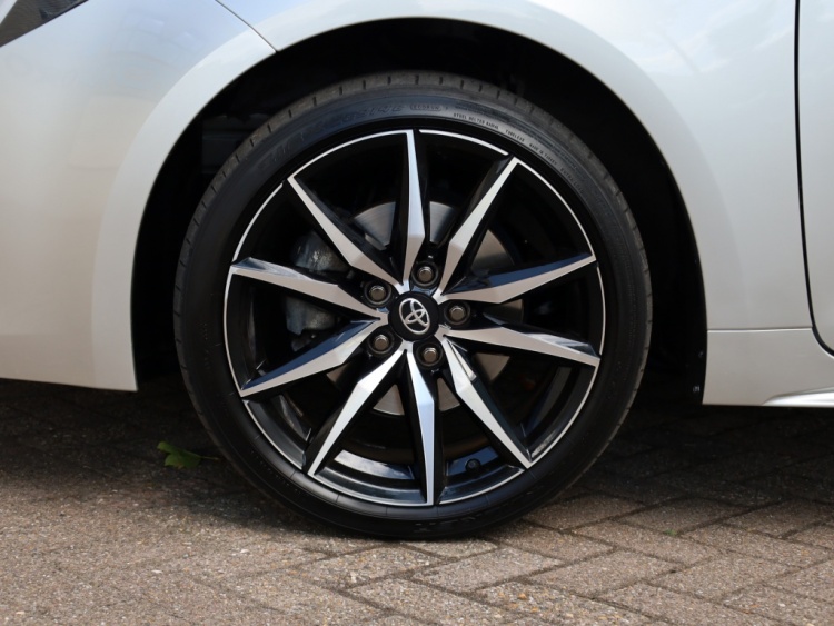 Toyota Corolla Touring Sports Hybrid 200 GR Sport | JBL | Head up | Vol Leder