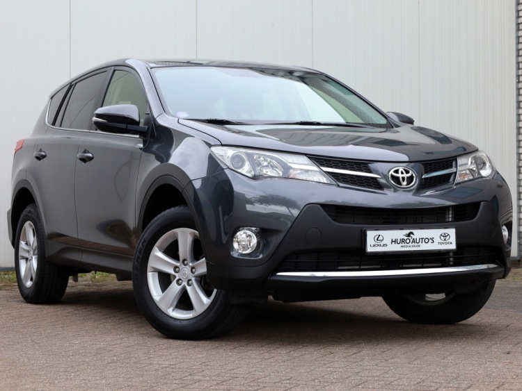 Toyota RAV4 2.0 Executive Business 4WD | Leder | 2000 KG trekgewicht