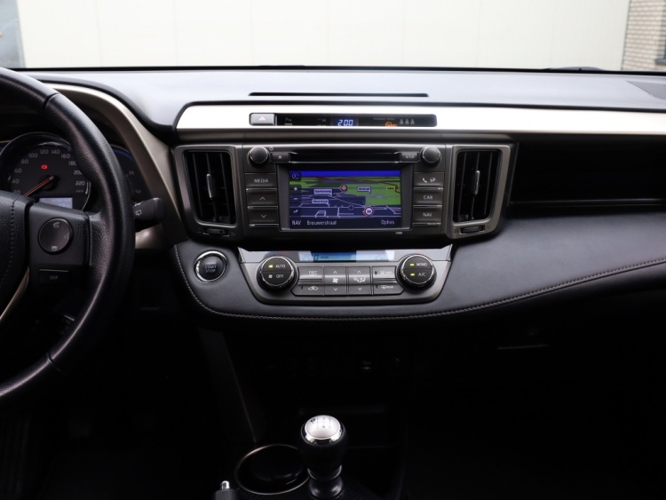 Toyota RAV4 2.0 Executive Business 4WD | Leder | 2000 KG trekgewicht