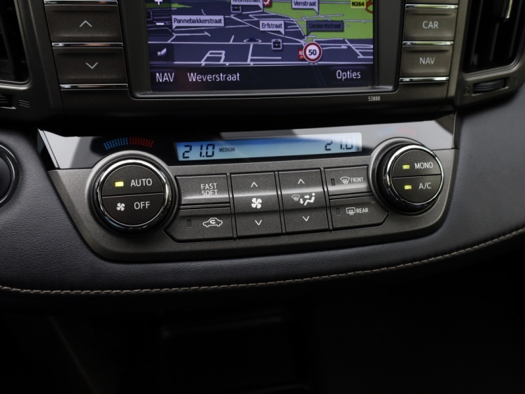 Toyota RAV4 2.0 Executive Business 4WD | Leder | 2000 KG trekgewicht