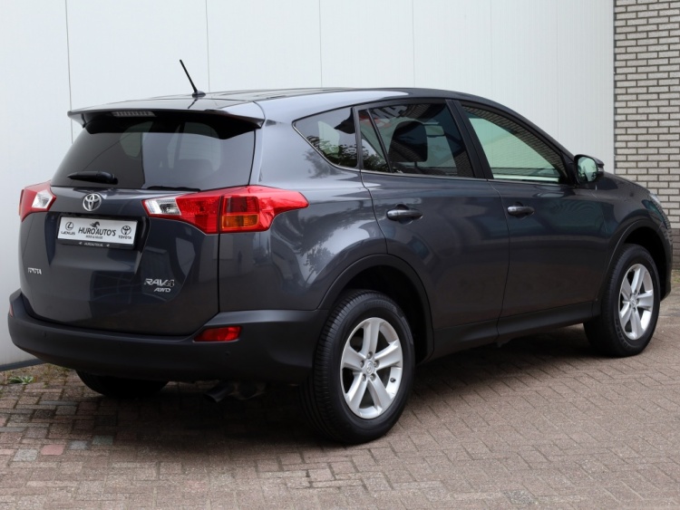 Toyota RAV4 2.0 Executive Business 4WD | Leder | 2000 KG trekgewicht