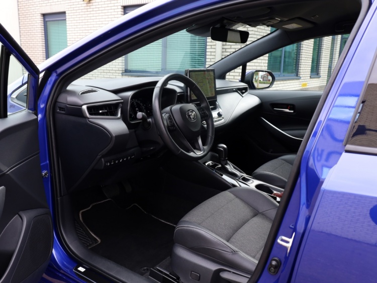 Toyota Corolla Touring Sports Hybrid 200 Dynamic | Full LED | Stoelverwarming | El. Achterklep