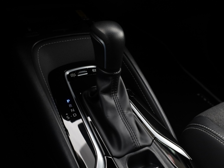 Toyota Corolla Touring Sports Hybrid 200 Dynamic | Full LED | Stoelverwarming | El. Achterklep