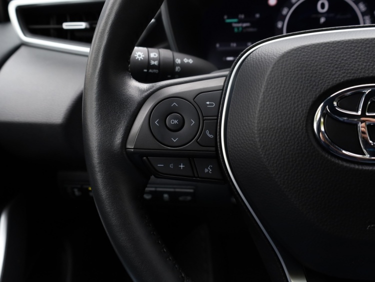 Toyota Corolla Touring Sports Hybrid 200 Dynamic | Full LED | Stoelverwarming | El. Achterklep