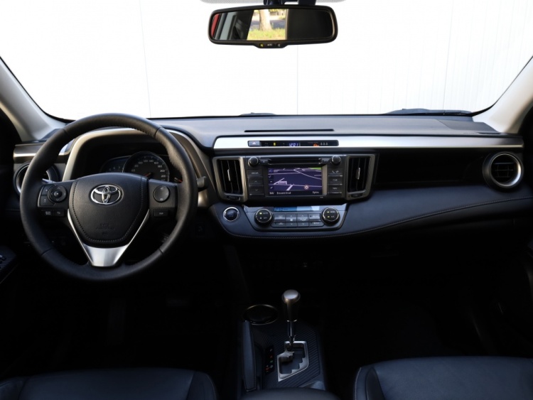 Toyota RAV4 2.0 Executive Business 4WD Automaat | Leder | Dodehoek | Trekhaa