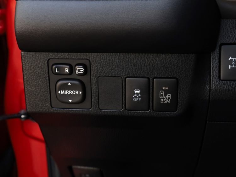 Toyota RAV4 2.0 Executive Business 4WD Automaat | Leder | Dodehoek | Trekhaa