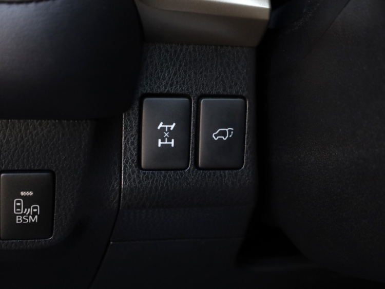 Toyota RAV4 2.0 Executive Business 4WD Automaat | Leder | Dodehoek | Trekhaa