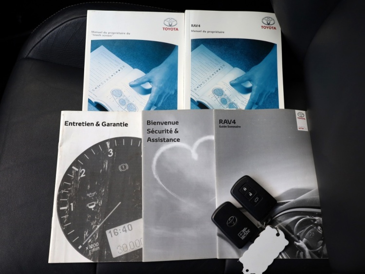 Toyota RAV4 2.0 Executive Business 4WD Automaat | Leder | Dodehoek | Trekhaa