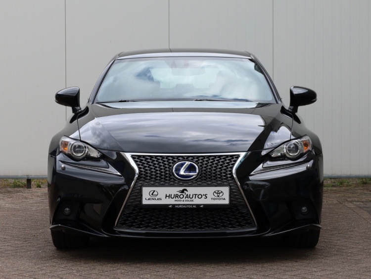 Lexus IS 300h F Sport Line | Stoelventilatie | Leder | Elektrische Stoele