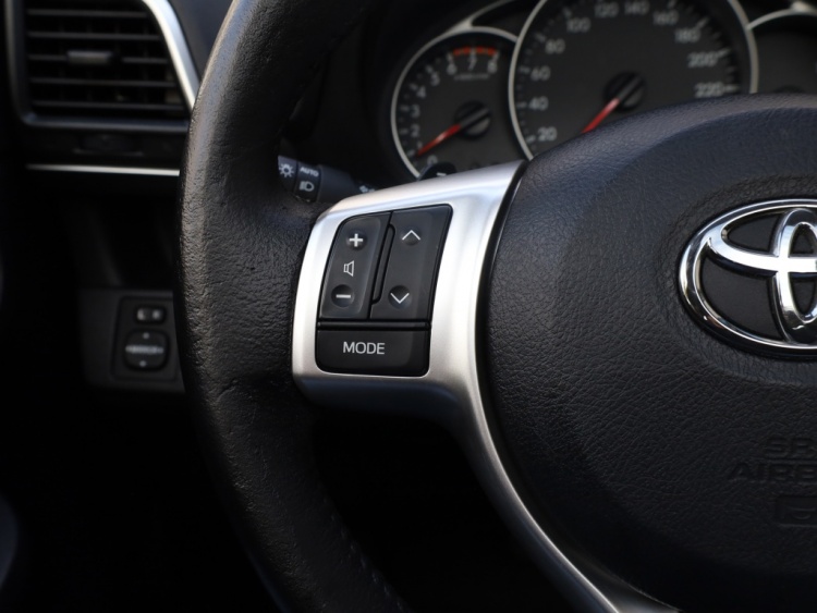 Toyota Verso-S 1.3 VVT-i Dynamic Automaat | Panoramadak | Clima | Trekhaak