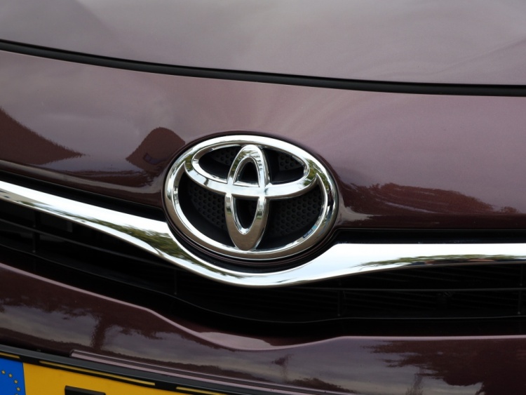 Toyota Verso-S 1.3 VVT-i Dynamic Automaat | Panoramadak | Clima | Trekhaak