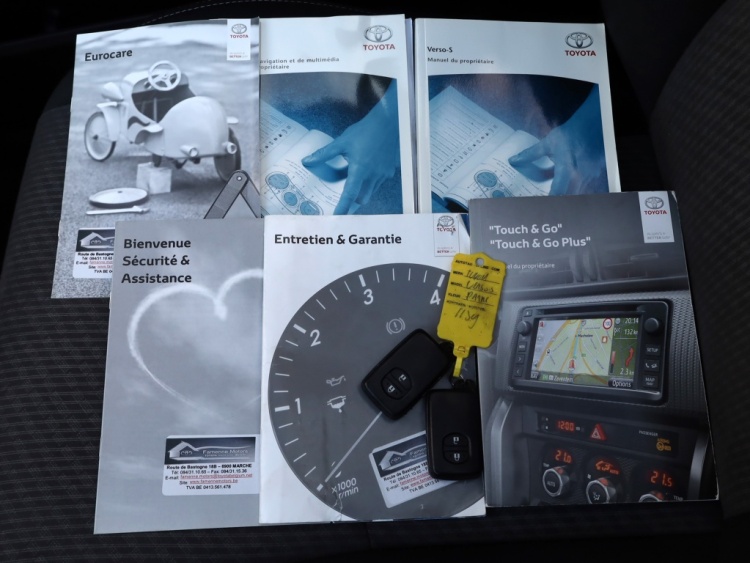 Toyota Verso-S 1.3 VVT-i Dynamic Automaat | Panoramadak | Clima | Trekhaak