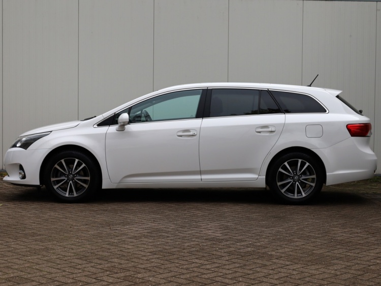 Toyota Avensis wagon 1.6 VVTi Business | Panoramadak | Clima | Cruise