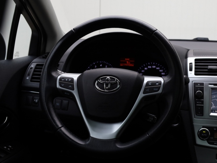 Toyota Avensis wagon 1.6 VVTi Business | Panoramadak | Clima | Cruise
