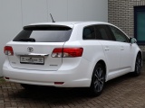 Toyota Avensis wagon 1.6 VVTi Business | Panoramadak | Clima | Cruise