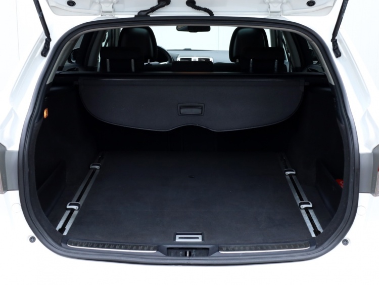 Toyota Avensis wagon 1.6 VVTi Business | Panoramadak | Clima | Cruise