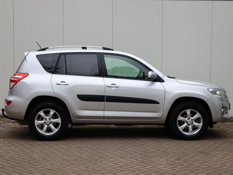 Toyota RAV4 2.0 VVTi Dynamic 2WD | Clima | Cruise | 2000 KG trekgewicht