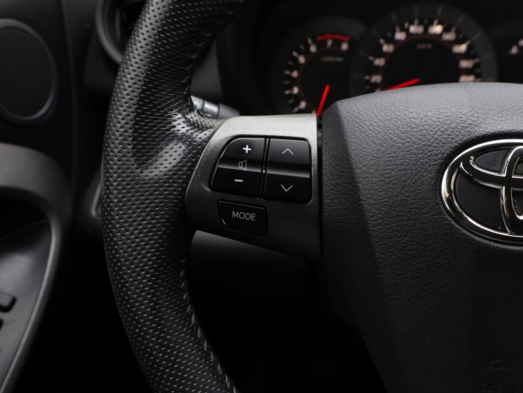 Toyota RAV4 2.0 VVTi Dynamic 2WD | Clima | Cruise | 2000 KG trekgewicht