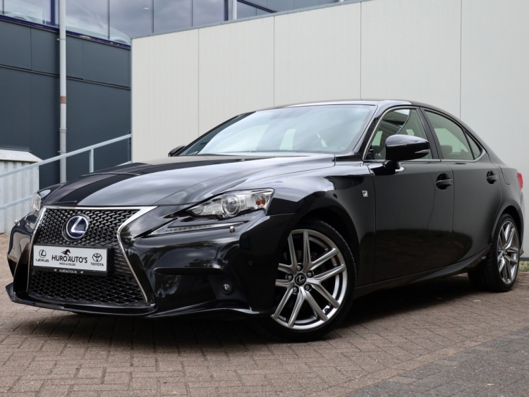 Lexus IS 300h F Sport Line | Stoelventilatie | Leder | Elektrische Stoele