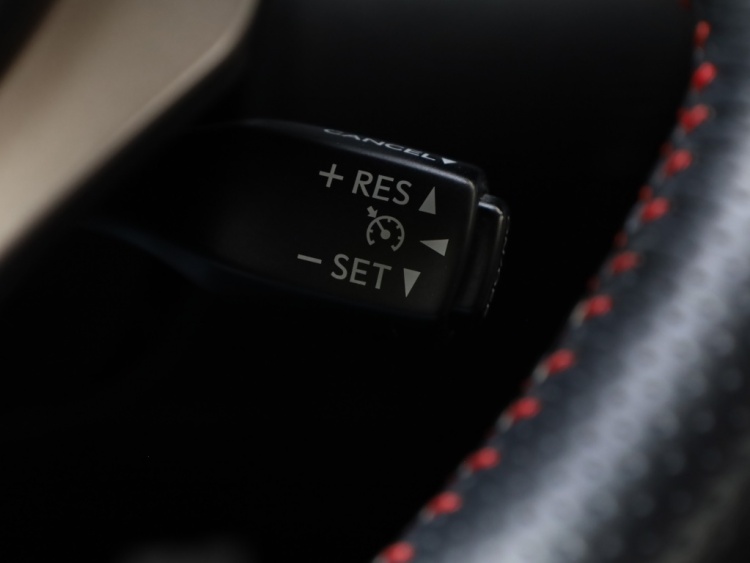 Lexus IS 300h F Sport Line | Stoelventilatie | Leder | Elektrische Stoele