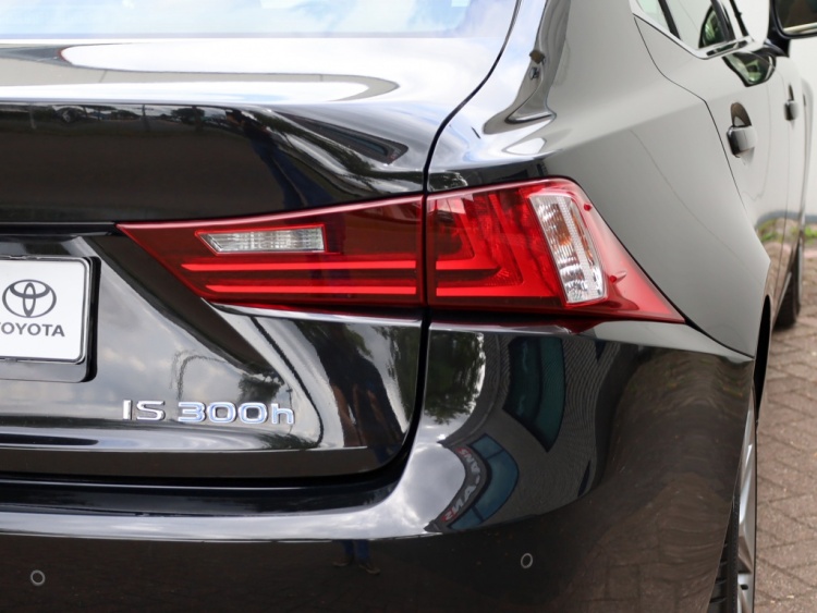 Lexus IS 300h F Sport Line | Stoelventilatie | Leder | Elektrische Stoele